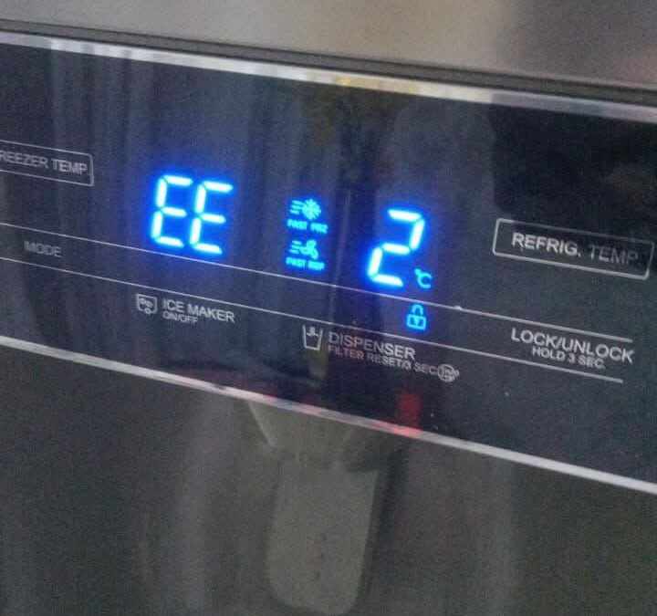 EE error Whirlpool nevera